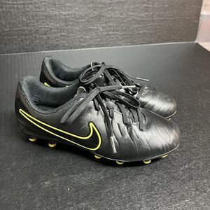 Nike Jr. Tiempo Legend 10 Club Boys DV4352-001 (Black/Volt), Size 4.5Y